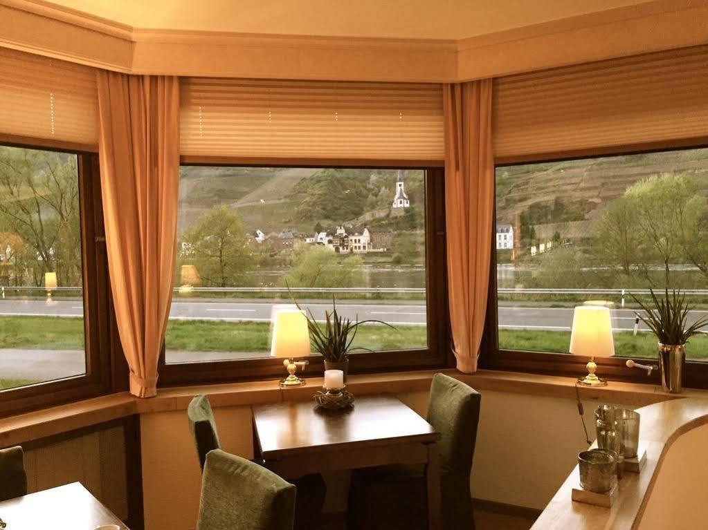 Hotel-Restaurant Peifer Brodenbach Extérieur photo